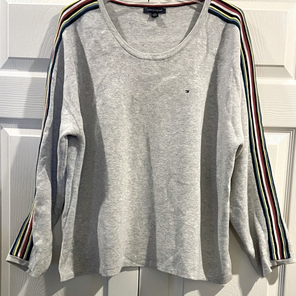 Tommy Hilfiger Tops - Tommy Hilfiger size XXL sweater sweatshirt.